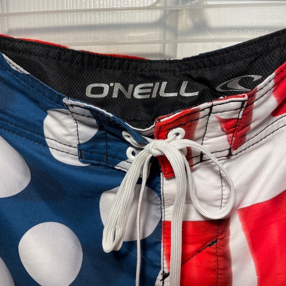 O’Neil boardshorts size 32, start the party now! - Picture 2 of 4